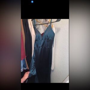 I’m selling a bridesmaid dress. Size medium